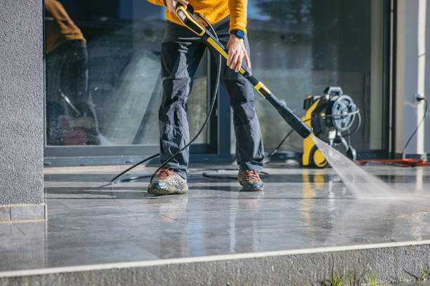 Best Driveway Pressure Washing  in Bellevue, IA